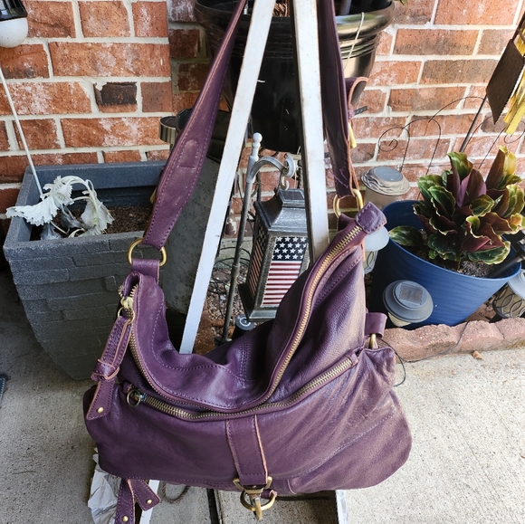 LEATHER CROSSBODY HANDBAG BY CHOCOLAT BLU - Picture 5 of 9